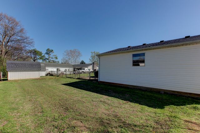 125 Vaughn St, La Vergne, TN 37086