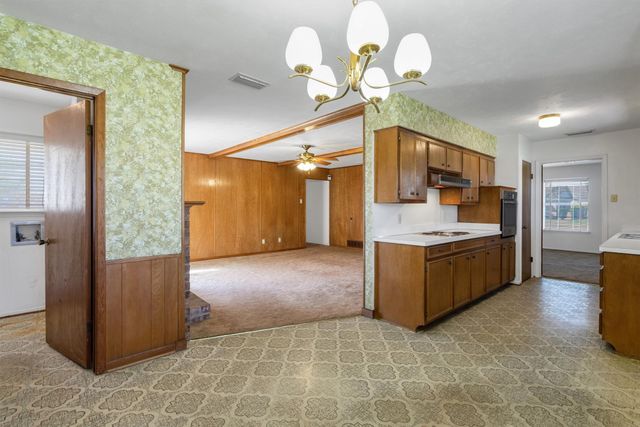 4801 Preston Trail Drive, Mesquite, TX 75150