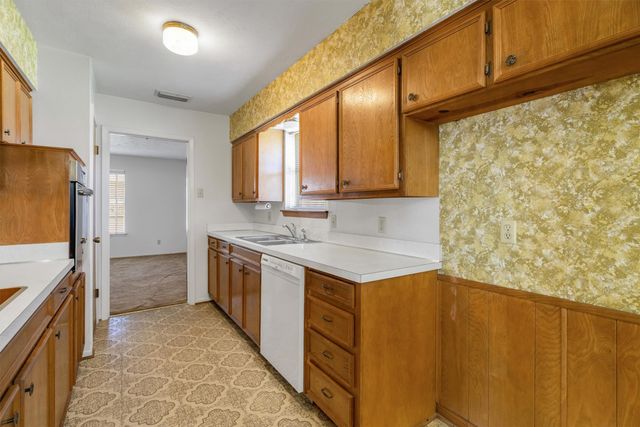 4801 Preston Trail Drive, Mesquite, TX 75150