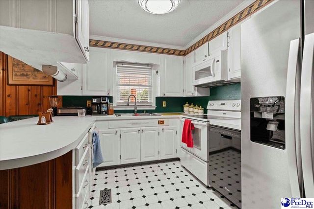 1922 Bellevue Drive, Florence, SC 29501