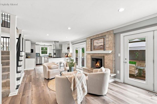 2802 Coventry LANE, Waukesha, WI 53188
