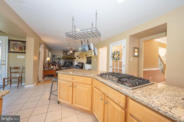 903 MAPLEWOOD DR, Douglassville, PA 19518