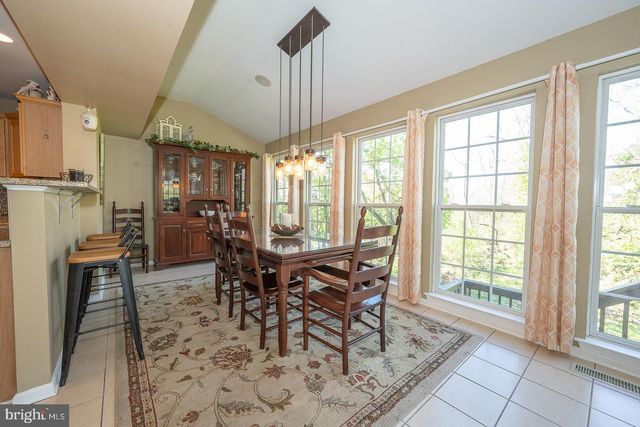 903 MAPLEWOOD DR, Douglassville, PA 19518