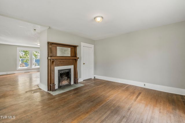 417 West Main Street, Greeneville, TN 37743