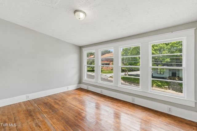 417 West Main Street, Greeneville, TN 37743