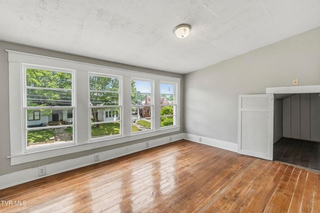 417 West Main Street, Greeneville, TN 37743