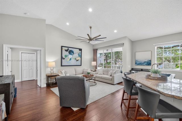 12447 NW 10th Ct D-15, Coral Springs, FL 33071