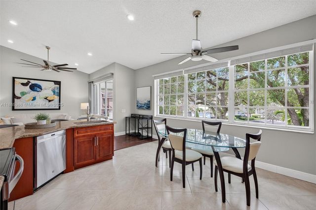 12447 NW 10th Ct D-15, Coral Springs, FL 33071