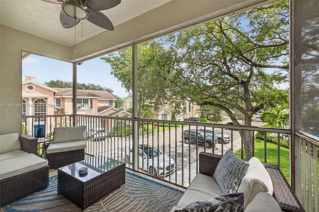 12447 NW 10th Ct D-15, Coral Springs, FL 33071