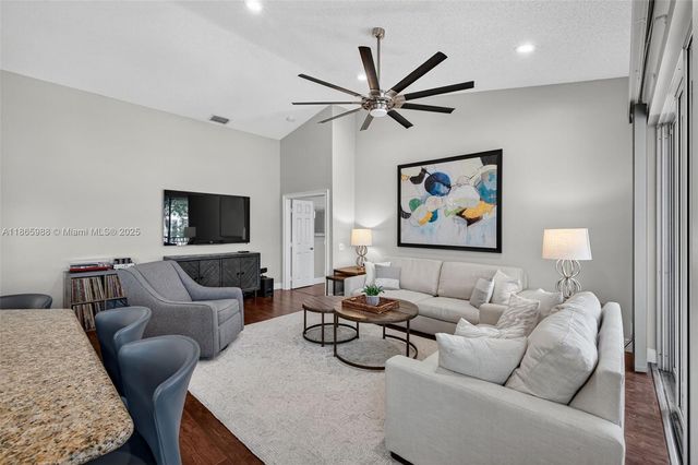 12447 NW 10th Ct D-15, Coral Springs, FL 33071