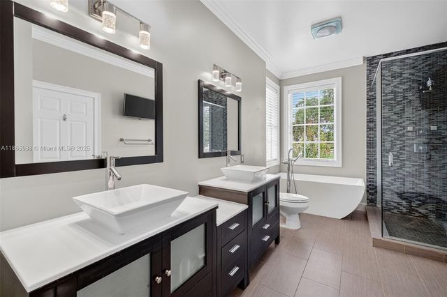 12447 NW 10th Ct D-15, Coral Springs, FL 33071