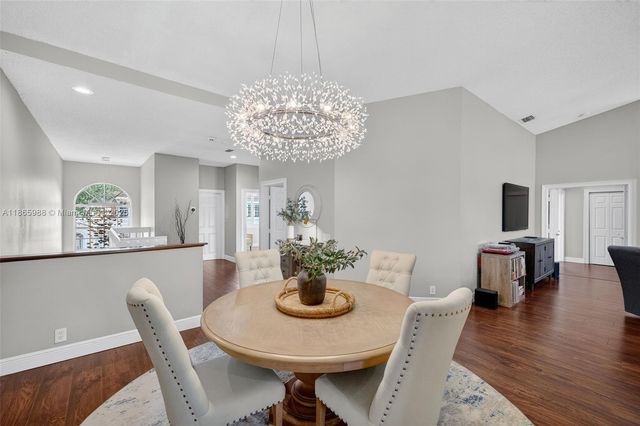 12447 NW 10th Ct D-15, Coral Springs, FL 33071