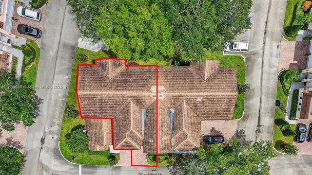 12447 NW 10th Ct D-15, Coral Springs, FL 33071