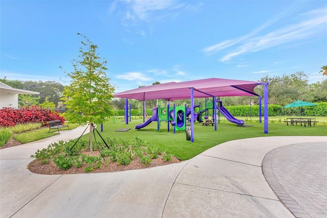 12447 NW 10th Ct D-15, Coral Springs, FL 33071