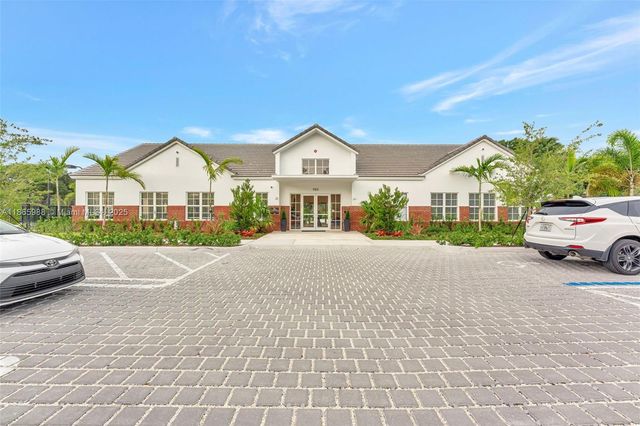 12447 NW 10th Ct D-15, Coral Springs, FL 33071