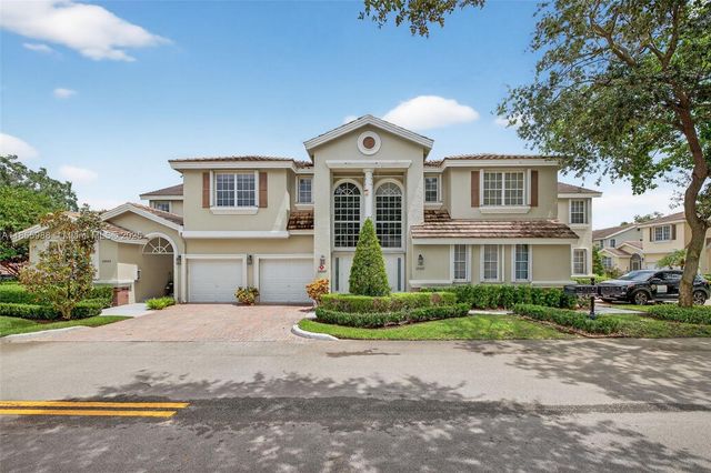 12447 NW 10th Ct D-15, Coral Springs, FL 33071