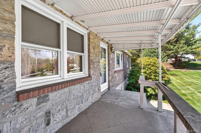 31 Brookdale Road, Mahopac, NY 10541