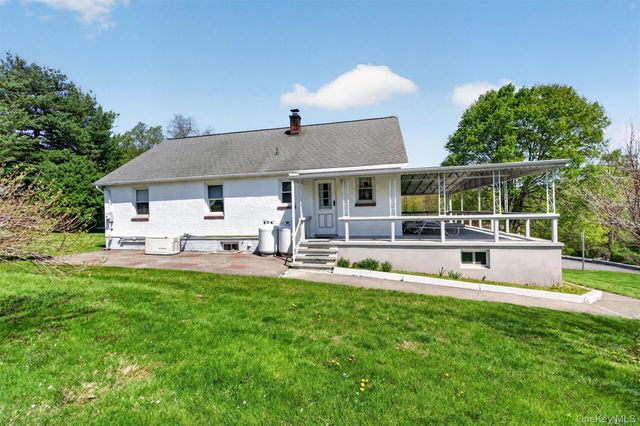 31 Brookdale Road, Mahopac, NY 10541