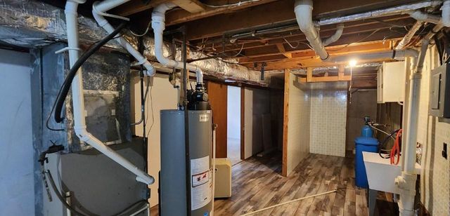 206 S Garfield Street, Barneveld, WI 53507