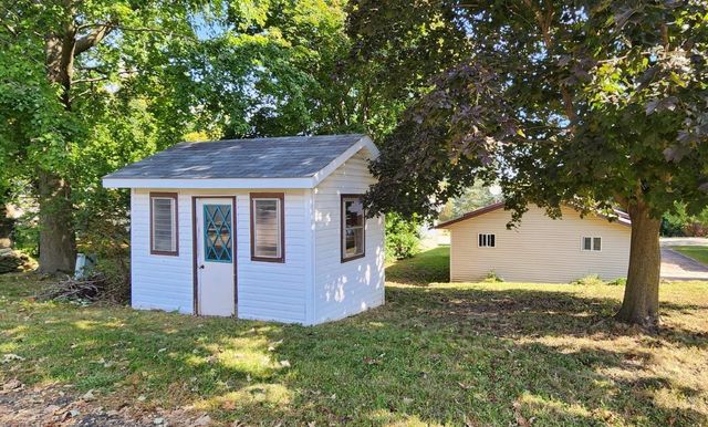 206 S Garfield Street, Barneveld, WI 53507