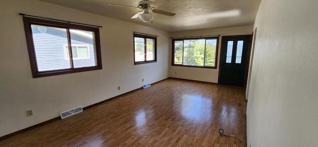 206 S Garfield Street, Barneveld, WI 53507