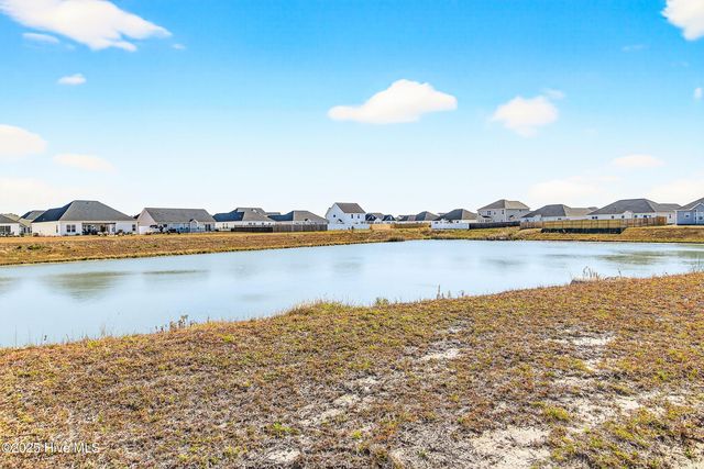 910 Uplands Lane, Jacksonville, NC 28546