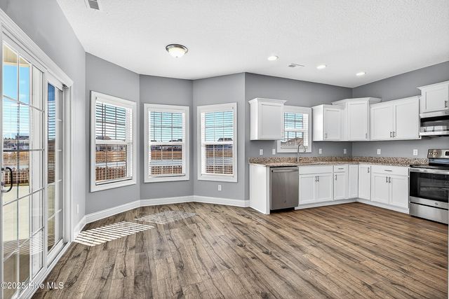 910 Uplands Lane, Jacksonville, NC 28546