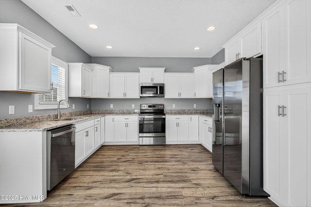 910 Uplands Lane, Jacksonville, NC 28546