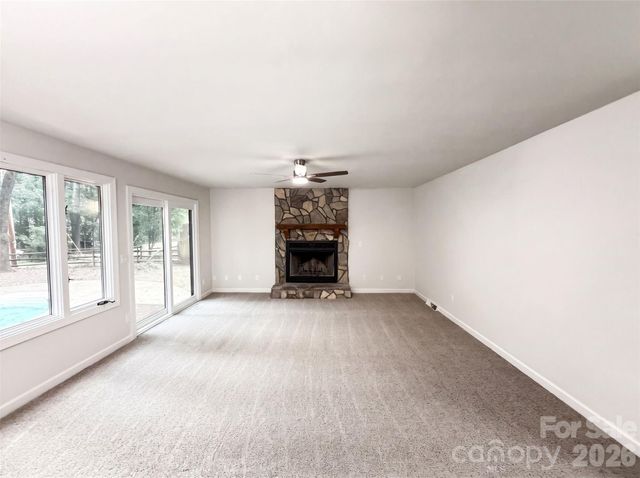608 Amanda Drive, Matthews, NC 28104