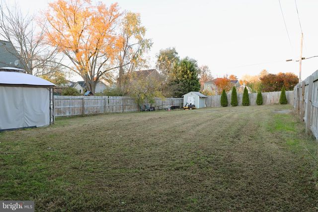 113 HILLCREST DR, Fredericksburg, VA 22401