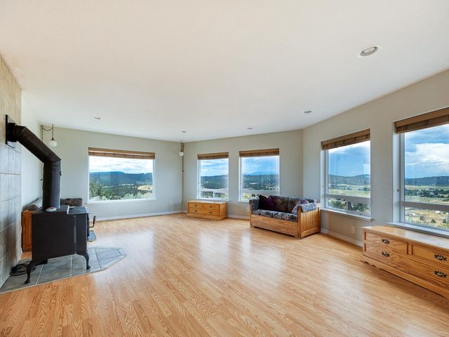 5222 Highway 66, Klamath Falls, OR 97601