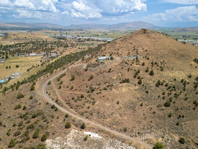 5222 Highway 66, Klamath Falls, OR 97601