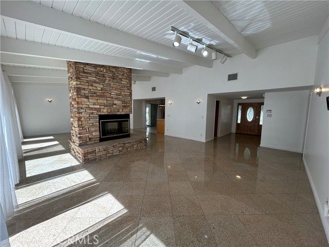 24010 Hatteras, Woodland Hills (los Angeles), CA 91367