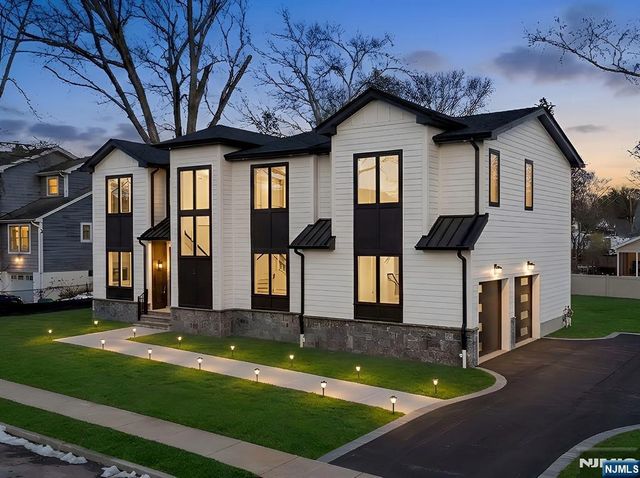 311 Walnut Street, Twp Of Washington, NJ 07676