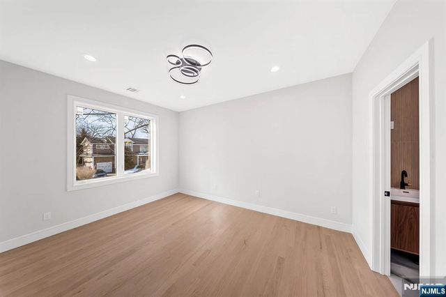 311 Walnut Street, Twp Of Washington, NJ 07676