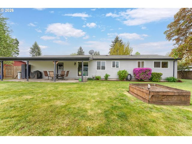 2340 Rhodora St, Forest Grove, OR 97116