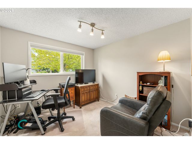 2340 Rhodora St, Forest Grove, OR 97116