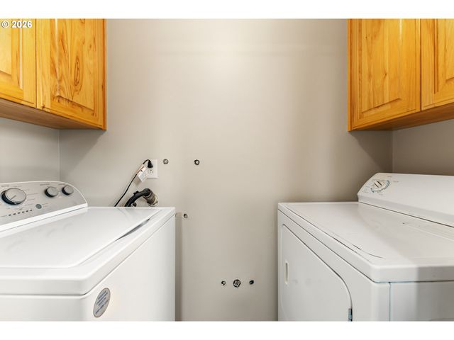 2340 Rhodora St, Forest Grove, OR 97116