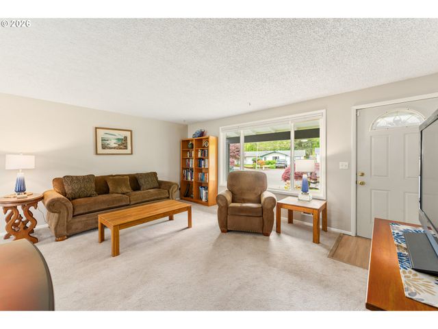 2340 Rhodora St, Forest Grove, OR 97116