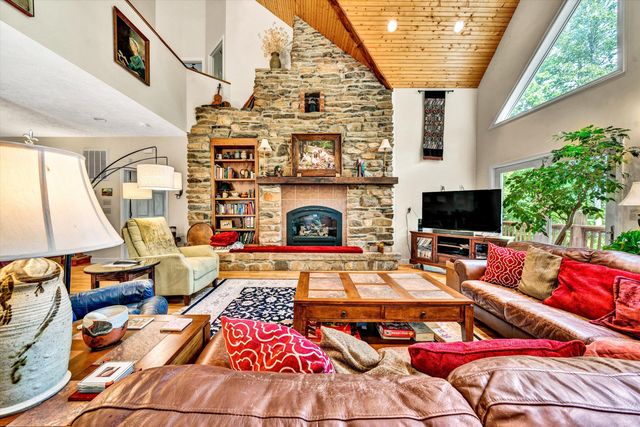 11289 SONTAG RD, Martinsville, VA 24112