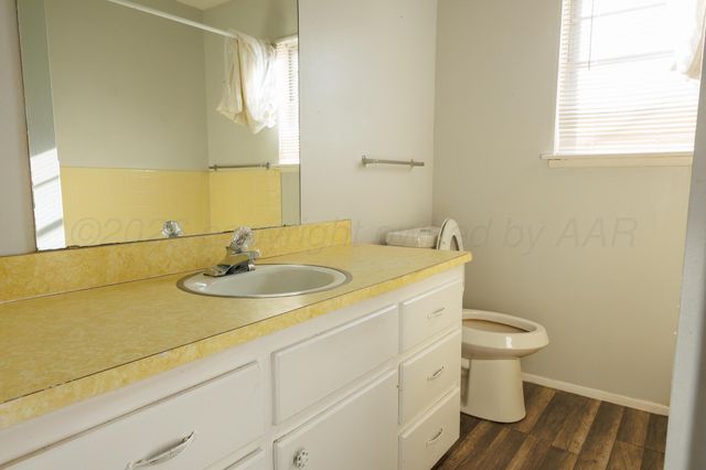 305 SPRUCE Avenue, Dumas, TX 79029