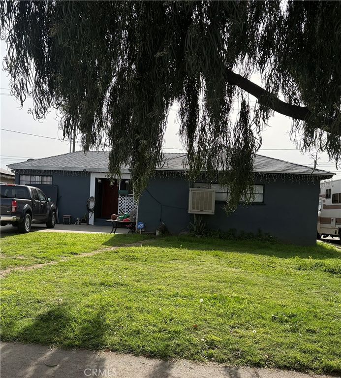 713 W B, Ontario, CA 91762