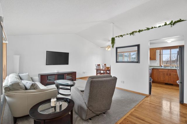 2739 Bandel Drive NW, Rochester, MN 55901