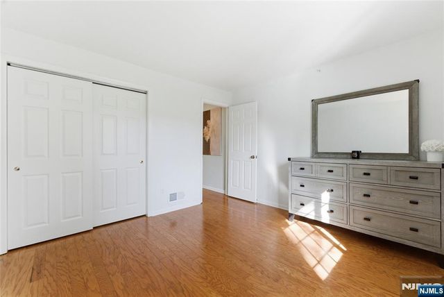 3711 Mark Twain Way, Mahwah, NJ 07430