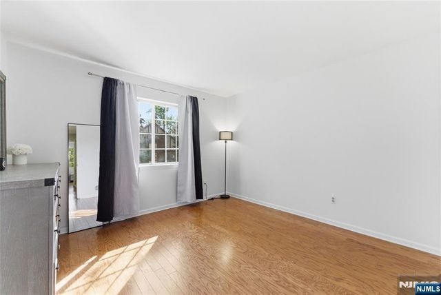 3711 Mark Twain Way, Mahwah, NJ 07430
