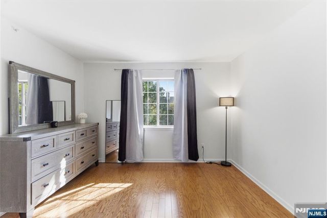 3711 Mark Twain Way, Mahwah, NJ 07430