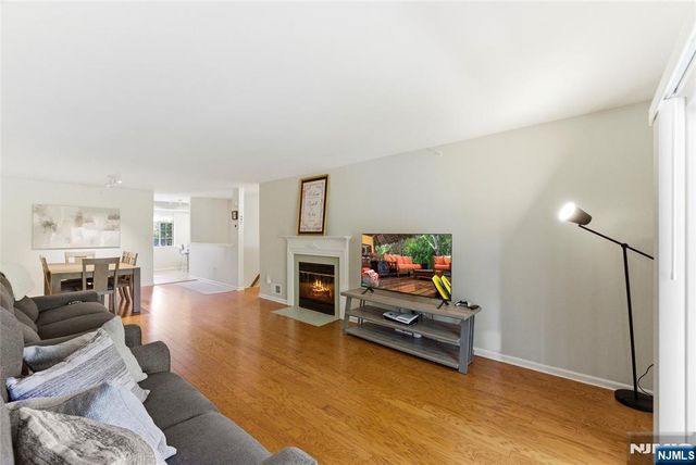 3711 Mark Twain Way, Mahwah, NJ 07430