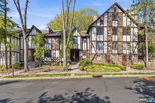 3711 Mark Twain Way, Mahwah, NJ 07430