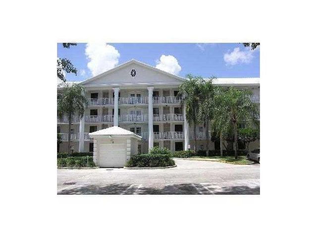 3650 Whitehall Drive 403, West Palm Beach, FL 33401