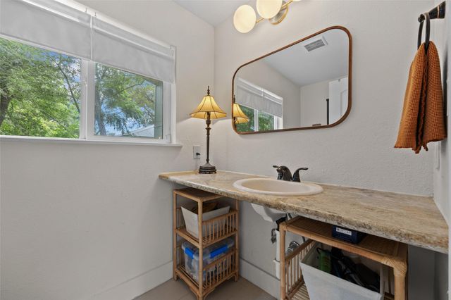 3302 Cherrywood RD, Austin, TX 78722